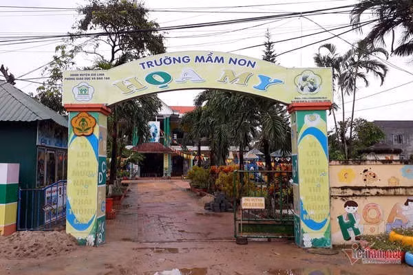 Trẻ mầm non phải nộp tiền trả lương cô nuôi và giáo viên trực trưa