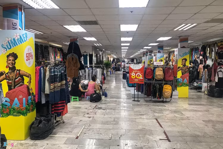 Ban Gucci, Dior gia vai tram nghin, shop dong cua ne kiem tra tai TP.HCM hinh anh 10 hang_gia_zing_10_.jpg