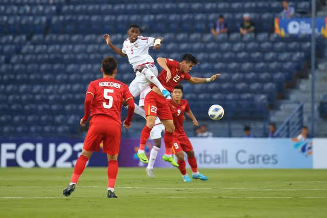 U23 Việt Nam 0-0 U23 UAE (Hết hiệp 1): Thế trận căng thẳng - 4