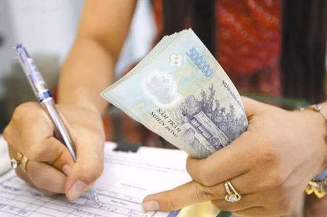 2020, giảm chi thường xuyên nhưng vẫn tăng lương lên 1,6 triệu đồng/tháng - 1
