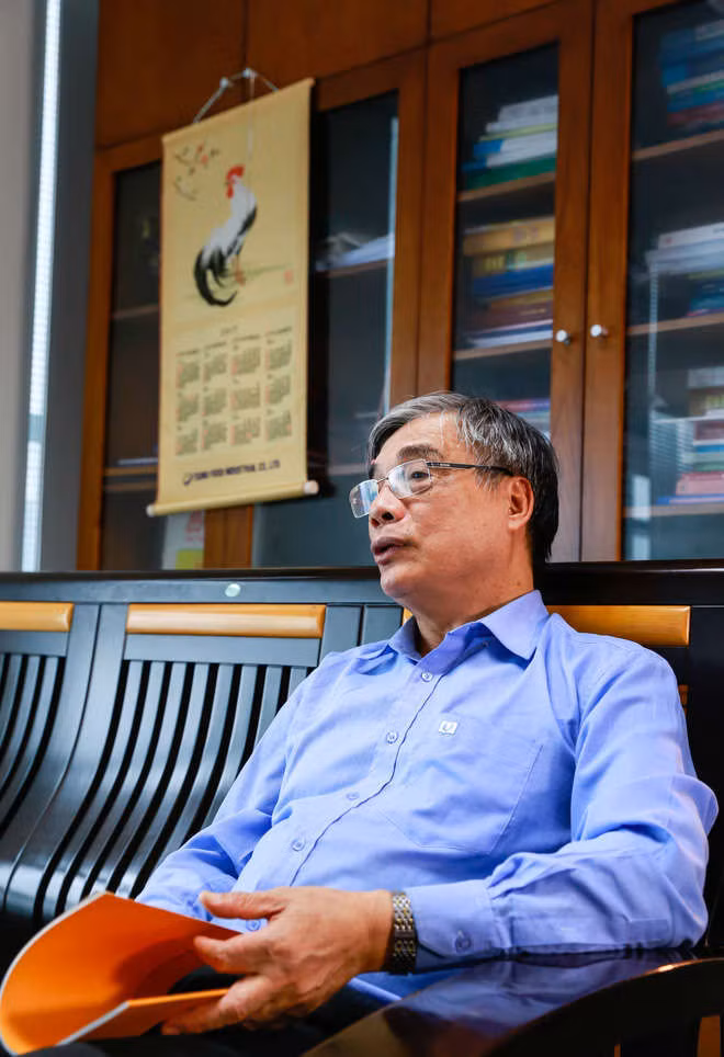 PGS.TS Trần Đình Thiên: "Ông Phạm Nhật Vượng, Đỗ Quang Hiển, Trần Bá Dương… đang làm cho khái niệm doanh nhân Việt trở nên chân thực và rất có giá trị với đất nước này" ảnh 3 PGS.TS Trần Đình Thiên: "Ông Phạm Nhật Vượng, Đỗ Quang Hiển, Trần Bá Dương… đang làm cho khái niệm doanh nhân Việt trở nên chân thực và rất có giá trị với đất nước này" ảnh 3