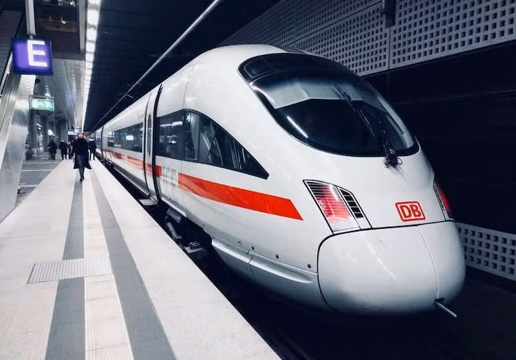 Tàu tốc độ cao ở Đức.