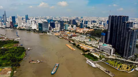 Can canh cau tau Ba Son sap xuong song Sai Gon hinh anh 1 