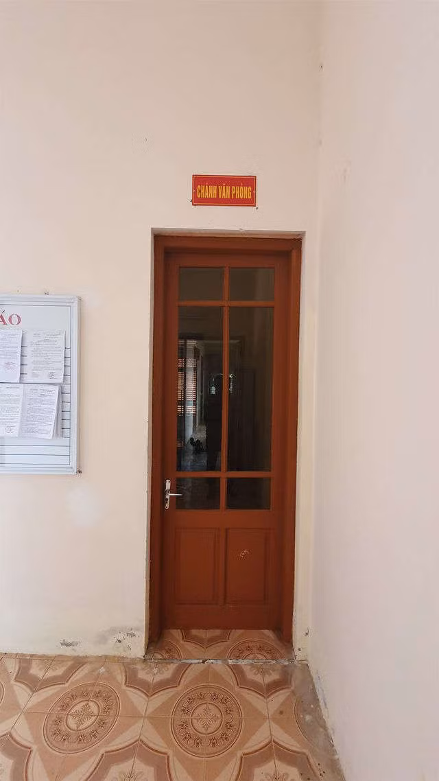 Hồ sơ đẹp không tì vết của Chánh Văn phòng tòa huyện trốn truy nã 26 năm - 2