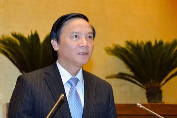 Chủ nhiệm UB Pháp luật Nguyễn Khắc Định.