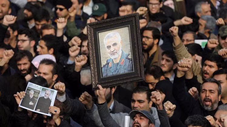 Thi thể tướng Soleimani về đến Iran, triệu người khóc thương