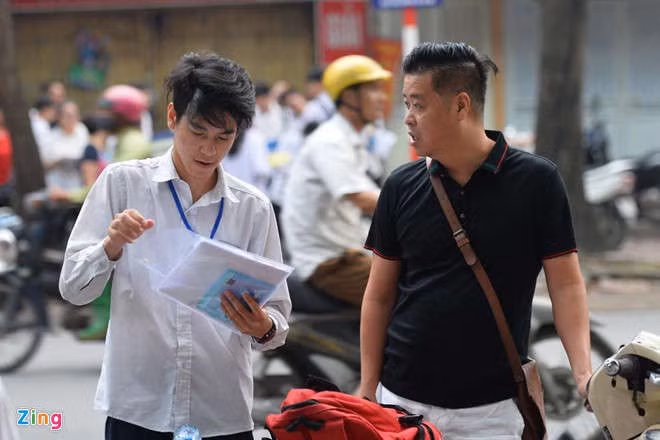 De thi Ngu van hoi ve 'Ai da dat ten cho dong song?' hinh anh 24 