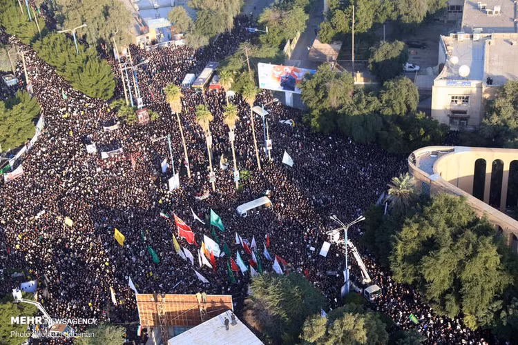 Thi thể tướng Soleimani về đến Iran, triệu người khóc thương