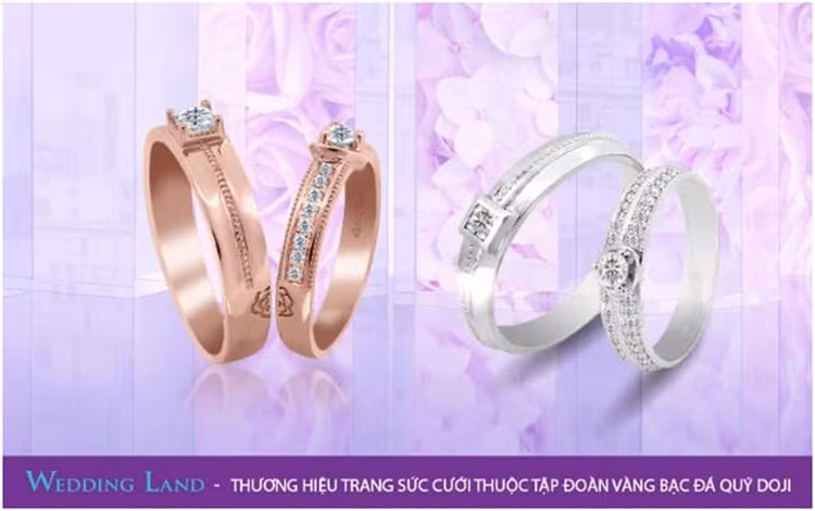 Những mẫu thiết kế nhẫn nữ với họa tiết trái tim tuyệt đẹp cùng nhẫn nam khỏe khoắn gắn kim cương 99 giác cắt hoàn hảo và họa tiết hoa hồng đầy tinh tế và lãng mạn khắc trên cặp nhẫn với ý nghĩa chúc phúc cho một tình yêu vĩnh cửu.