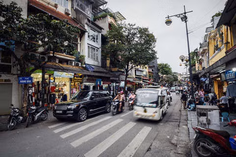 Diem mat nhung tuyen pho Ha Noi co gia dat ngang New York, Paris hinh anh 8 