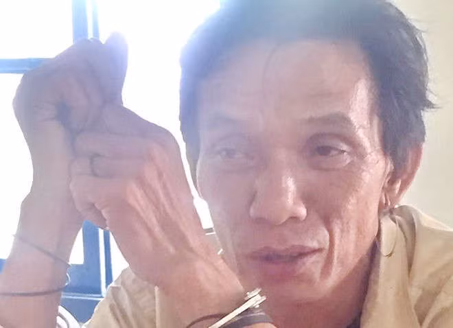 Ga cut dung nang go danh chet be gai vi va cham giao thong hinh anh 1 
