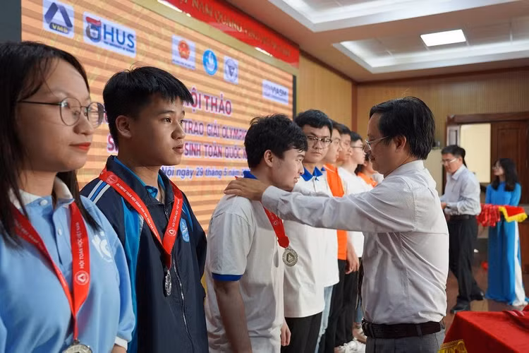 anh-4-1-(1).jpg