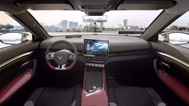vf-7-interior-2-1641434713261582-16414505902371667866100.jpg