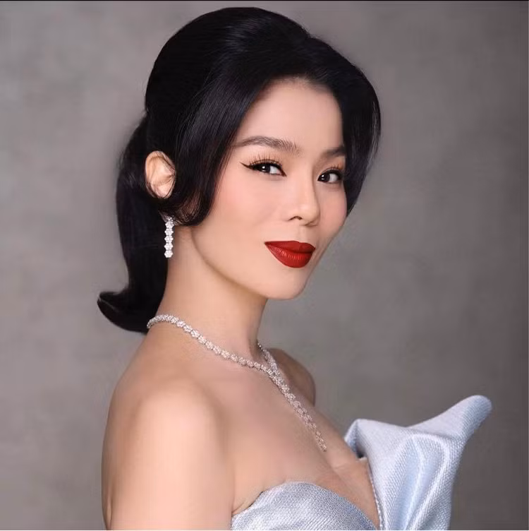 phuong-uyen-thanh-ha-08.jpg