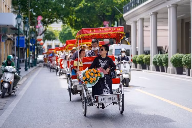 khanh-ly-c.jpg