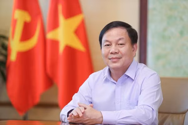 thieu-tuong-le-dang-dung.jpg