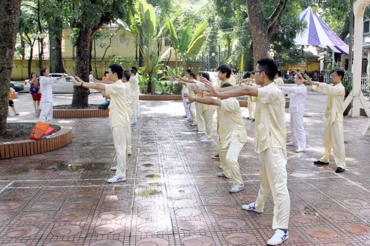 khi-cong-nang-troi-1.jpg