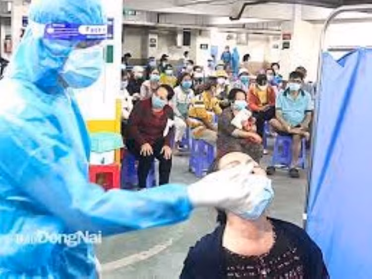 xet-nghiem-covid-19-vao-bv.jpg
