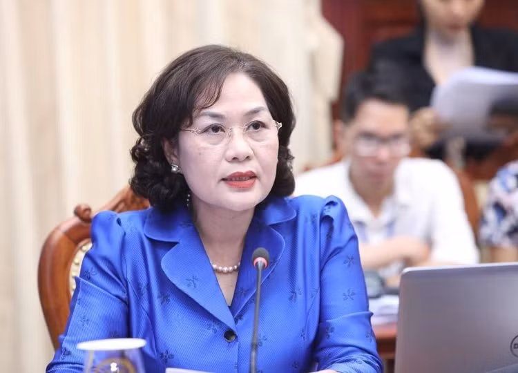 ba-nguyen-thi-hong.jpeg