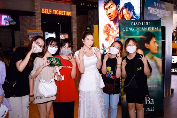 cinetour-15.05-68_600x400.jpg