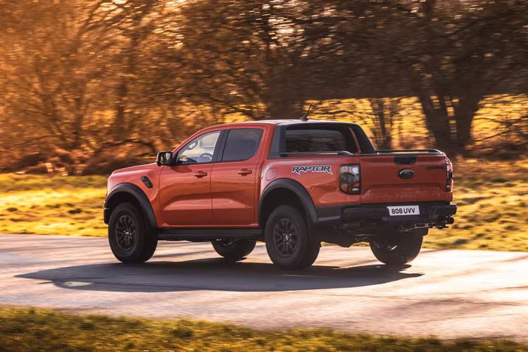 Ford Ranger Raptor thế hệ mới ra mắt, có bản V6 tăng áp kép - 11