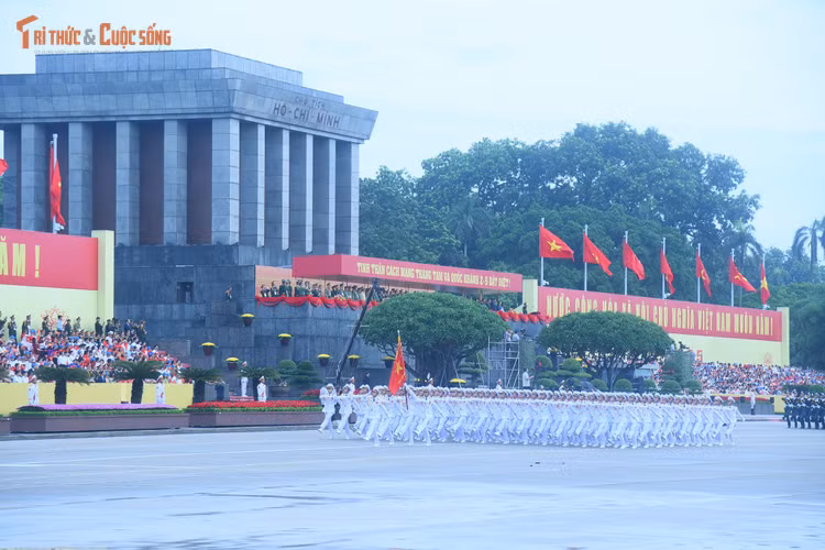 kto-tl_9khoi-si-quan-hai-quan.jpg