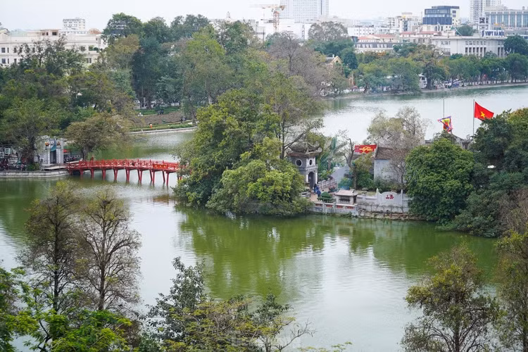 Chuyên gia kiến trúc: Phá bỏ Hàm Cá Mập, trả lại vẻ đẹp lung linh cho Hồ Gươm - Hình 2 Chuyen gia kien truc: Pha bo Ham Ca Map, tra lai ve dep lung linh cho Ho Guom-Hinh-2