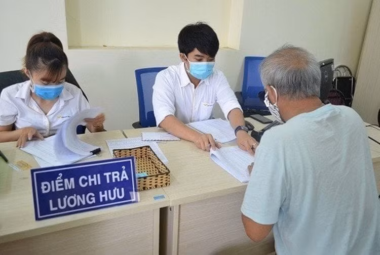 Từ 1/7/2025, quy định chi trả lương hưu thay đổi thế nào? Tu 1/7/2025, quy dinh chi tra luong huu thay doi the nao?