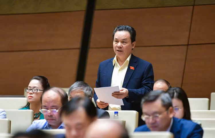DBQH “hien ke” kiem soat gia bat dong san thoi “tao song“