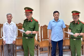 Hai cán bộ bị cáo buộc bán hơn 1.000m2 đất công