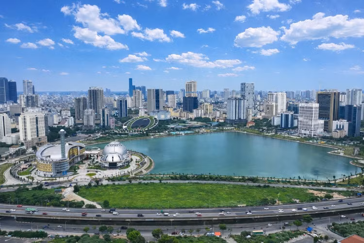 Sau gần hai thập niên, diện mạo Hà Nội đã có những thay đổi sâu sắc. Ảnh: Quang Thái