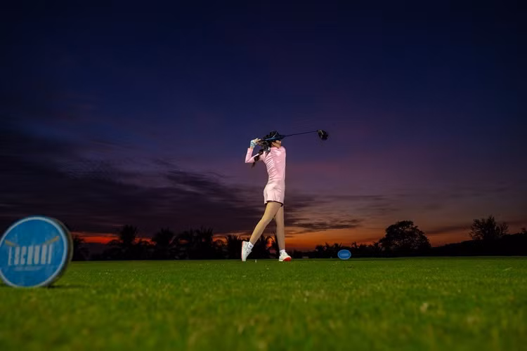 choi-golf-dem.jpg