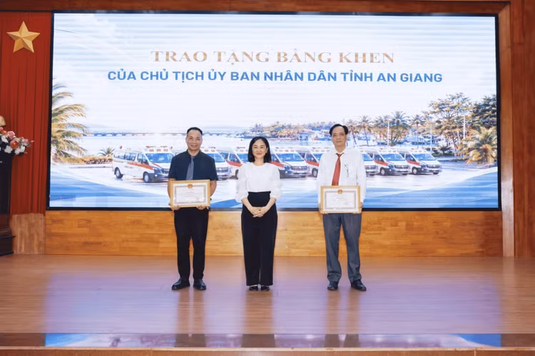 anh-9723.jpg