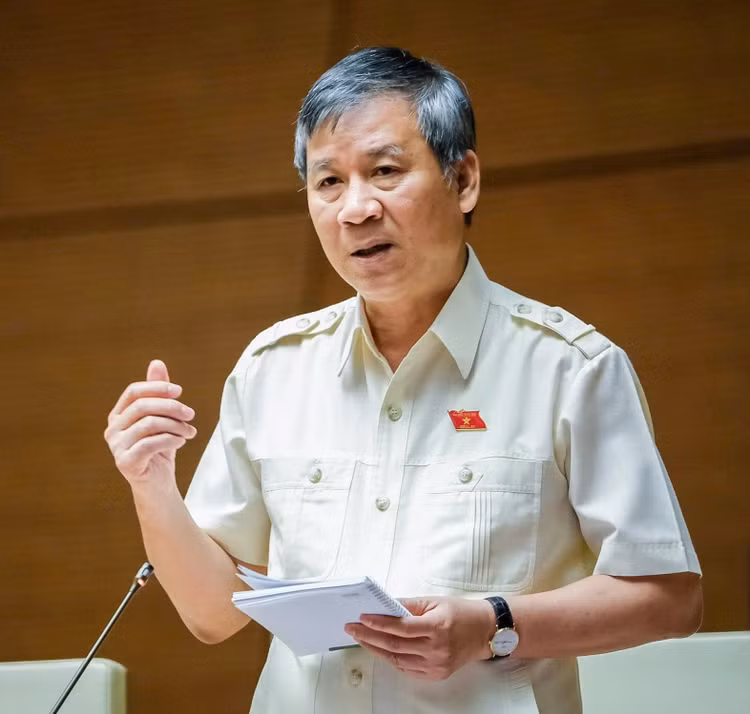 nguyen-anh-tri.jpg