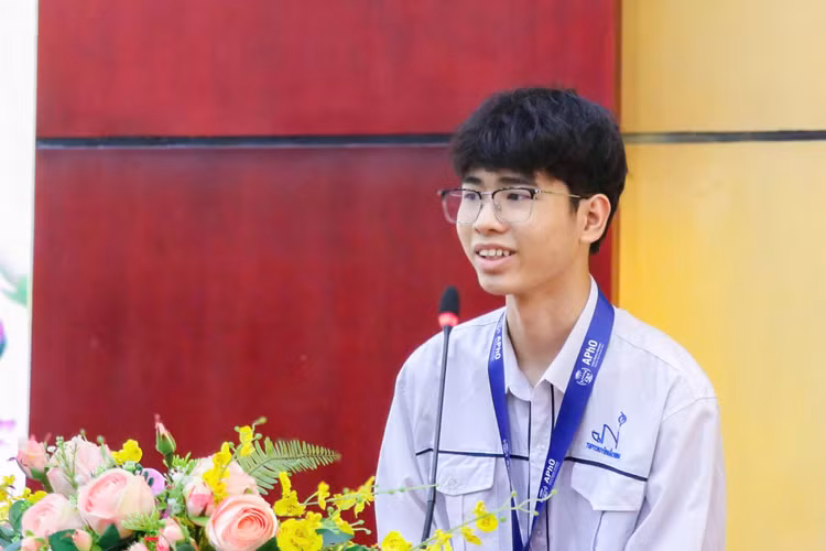 em-vinh.jpg