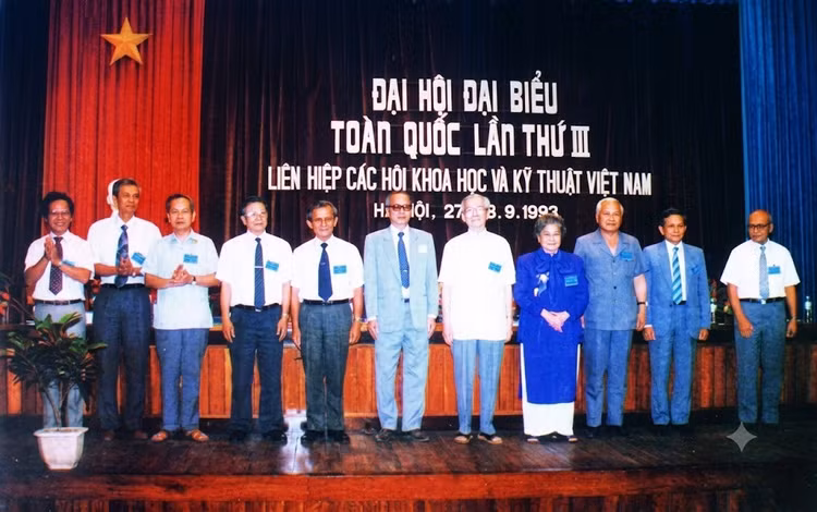 dai-hoi-3-a.jpg