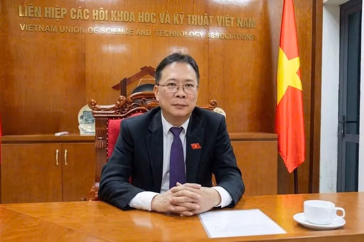 gs-chau-van-minh.jpg