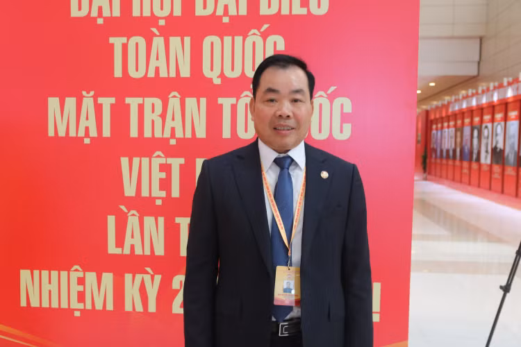 nguyen-quang-huan.jpg