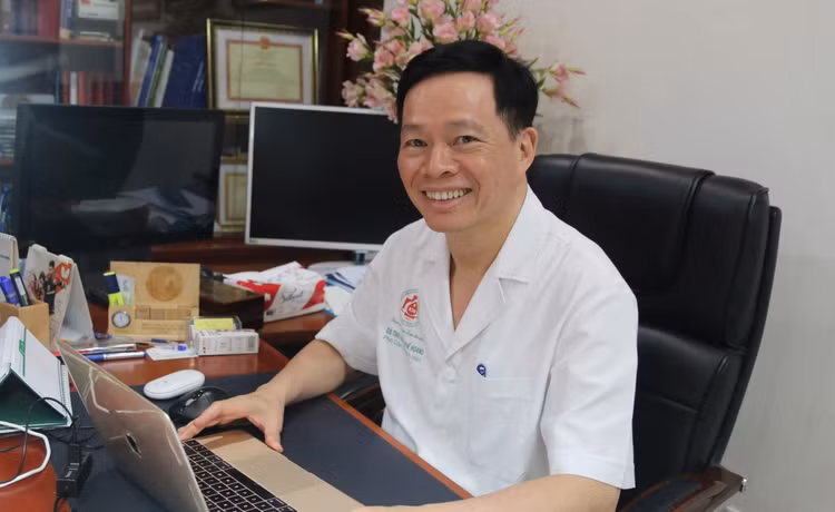 PGS.TS Nguyễn Thế Hoàng. Ảnh: Mai Loan.