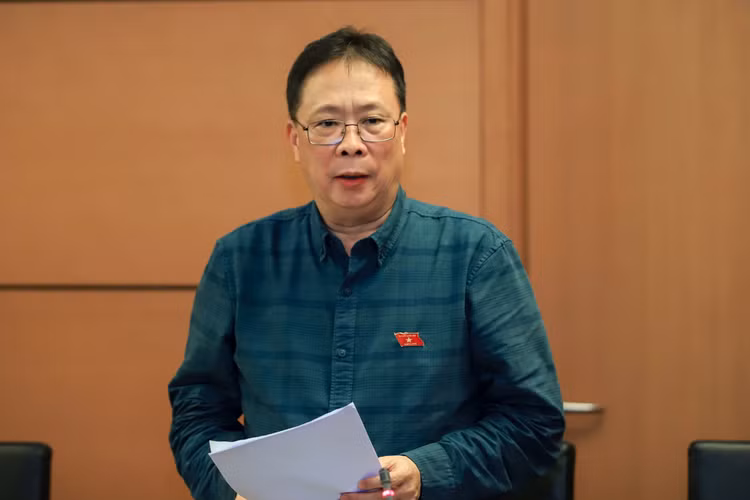 chau-van-minh.jpg