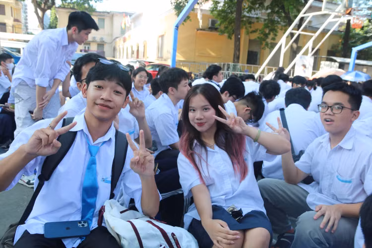 chuyen-khtn.jpg
