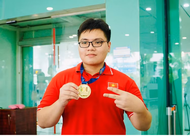 le-kien-thanh.png