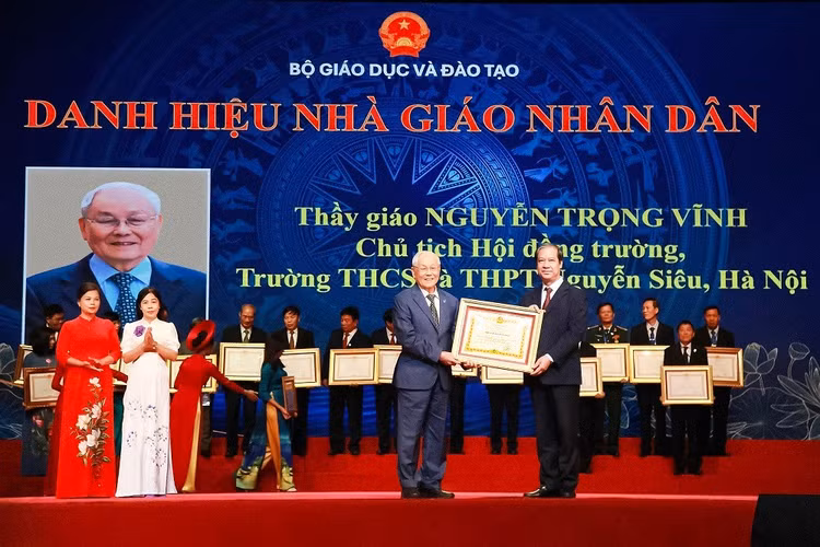 nha-giao-nhan-dan-3.jpg