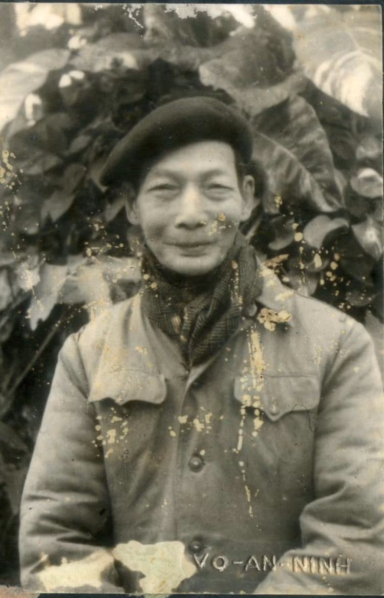 chan-dung-hoang-dao-thuy-do-vo-an-ninh-chup-750x1168.jpg