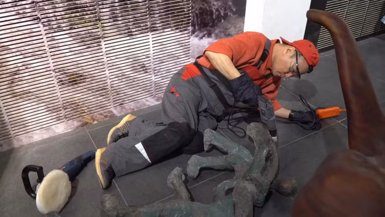 Võ sư Ngô Xuân Bính dành một tình yêu lớn cho hội họa.