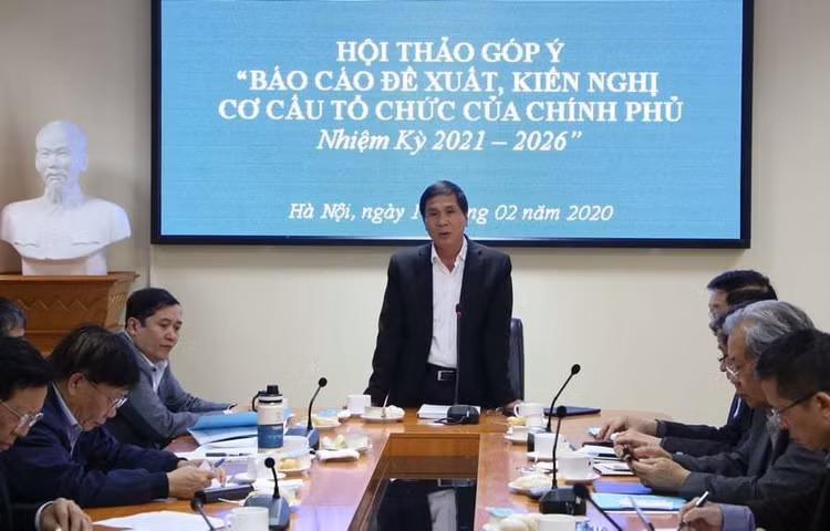 Đề xuất Chính phủ nhiệm kỳ tới giảm 2 bộ