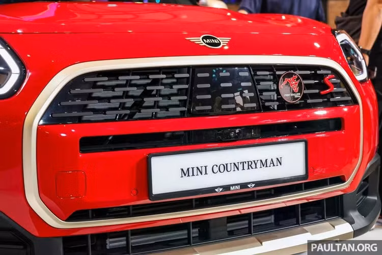 mini-countryman-s-fiery-stallion-edition-4.jpg