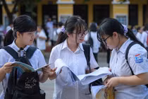Chọn tổ hợp cho con vào lớp 10: Cả nhà cùng "cân não"