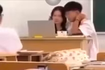 Hà Nội: Nữ giáo viên để nam sinh ôm vai trong lớp học bị đình chỉ