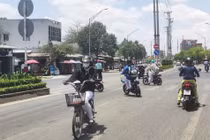 Học sinh phổ thông sử dụng xe điện: Có tiềm ẩn nguy cơ mất ATGT? 
